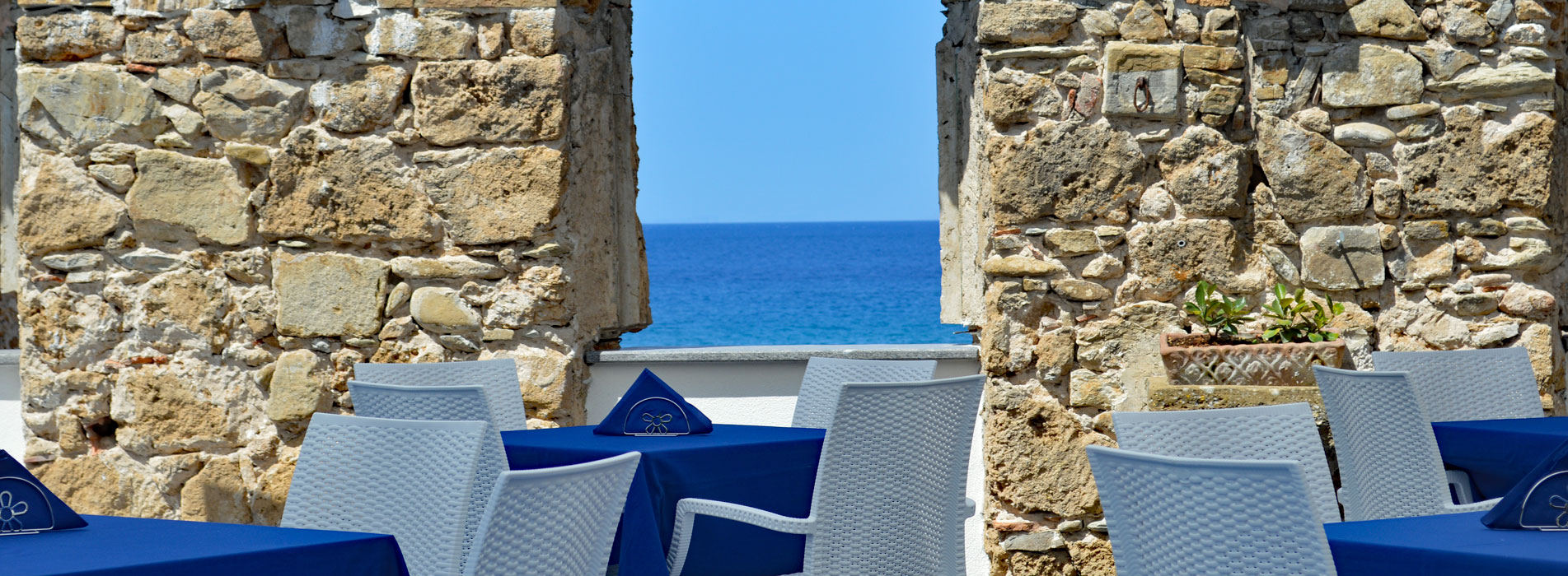 Ausblick vom der Terrasse des Hotels Sulle Onde Della Collina