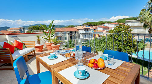 Balkon zum Garten und Pool Balkon zum Garten und Pool