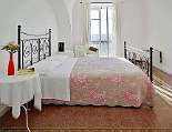 Die untere Suite mit Balkon zur Meerseite Die untere Suite mit Balkon zur Meerseite