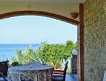 Von der Terrasse der Blick aufs Meer Von der Terrasse der Blick aufs Meer