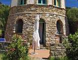 Die Turmwohnung mit Terrasse zum Meer Die untere Turmwohnung mit Terrasse zum Meer