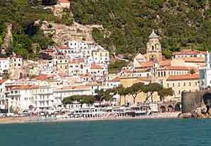 Blick vom Schiff auf Amalfi