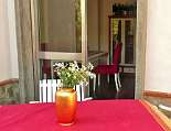 Zugang von jedem Zimmer zur Terrasse Zugang von jedem Zimmer im Erdgeschoß zur Terrasse