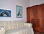 Zimmer mit Schlafsofa (Doppelbett) im Obergeschoß Zimmer mit Schlafsofa (Doppelbett) im Obergeschoß