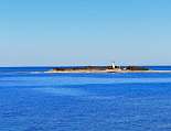 Unberührte Natur und Unterwasserreservat Unberührte Natur und Unterwasserreservat, der kleine Leuchtturm an der Punta Licosa