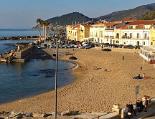 Der Stadtstrand neben der Ferienwohnung Der Stadtstrand neben der Ferienwohnung