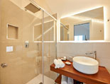 Das moderne Bad mit Dusche