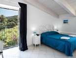 Doppelzimmer mit Blick ins Grüne Doppelzimmer mit Blick ins Grüne