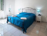 Helles Doppelzimmer mit Blick ins Grüne Helles Doppelzimmer mit Blick ins Grüne