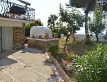 Der Garten vor der Ferienwohnung Der Garten vor der Ferienwohnung mit Blick aufs Meer